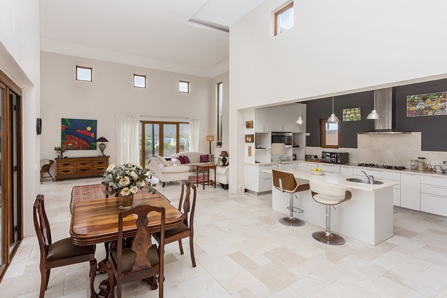 To Let 4 Bedroom Property for Rent in Atlantic Beach Golf Estate Western Cape